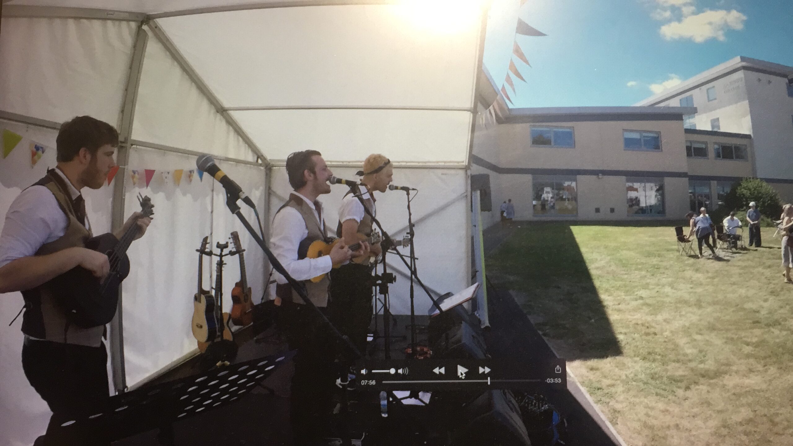 Ukes of Hazzard Ukulele Party Band Bucks England